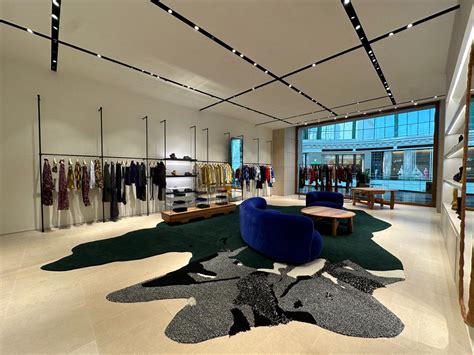 burberry mall of emirates